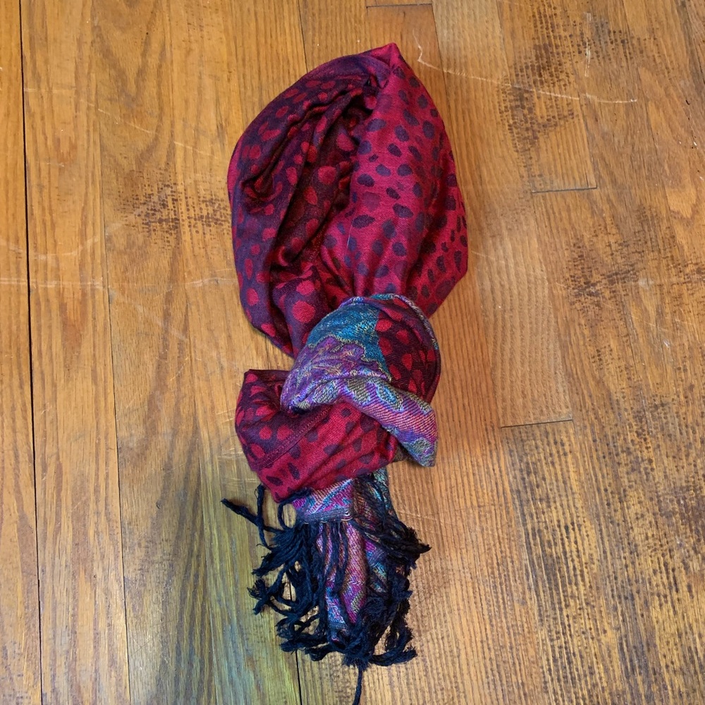 100% PASHMINA SPOTTED SCARF